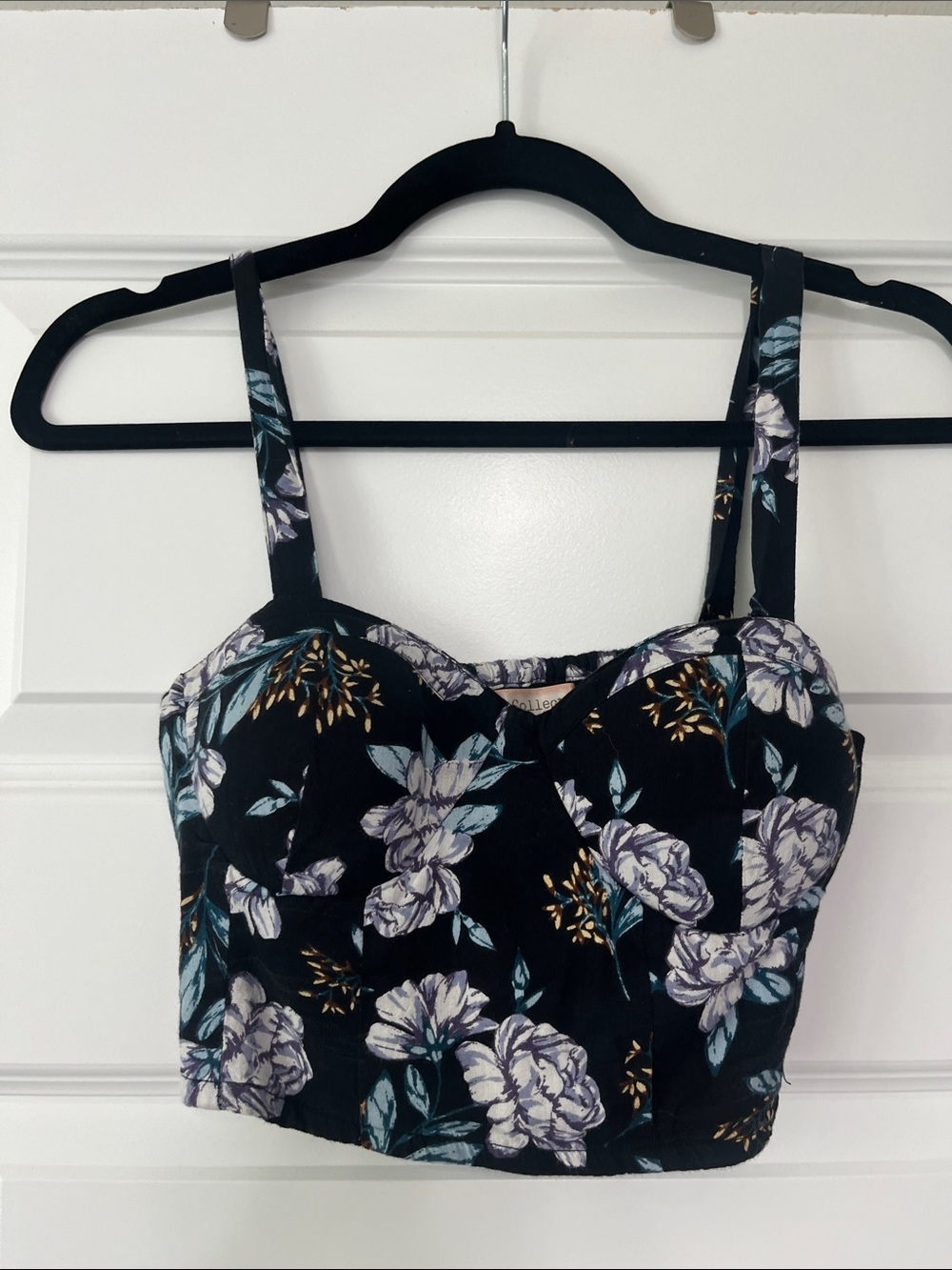 Black Floral Sweetheart Crop Top with Adjustable Straps